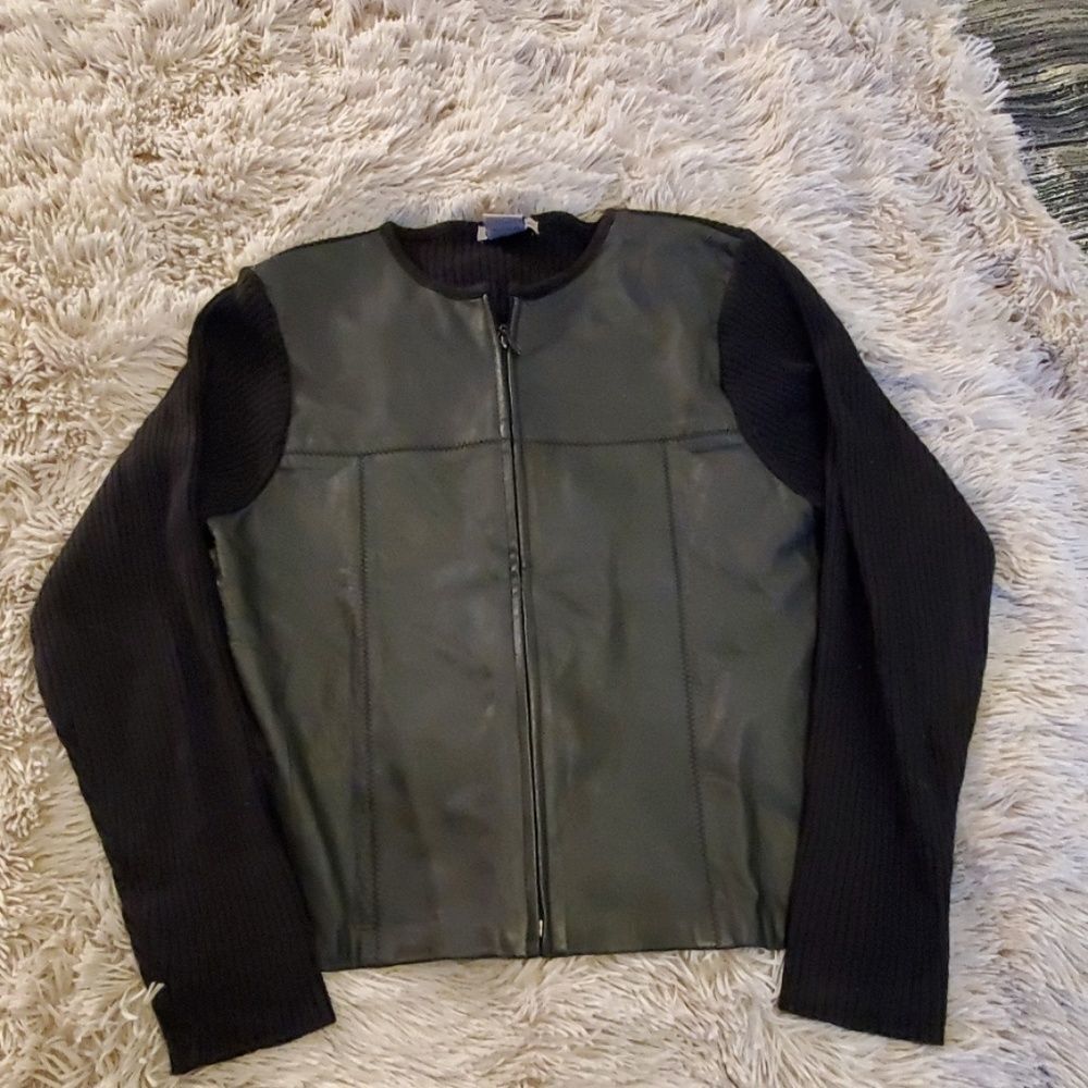 Black ribbed Escapade sweater with leather front